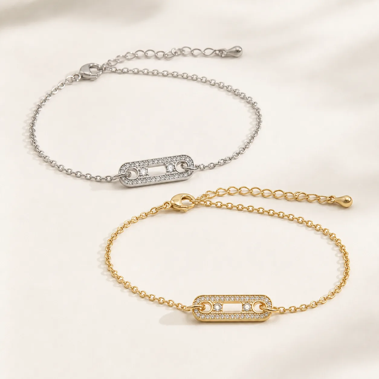 Pulseira em Aço Dourado com Placa Brilhante Pulseira em Aço Dourado com Placa Brilhante — Dourado