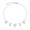 Colar ferraduras gotas pavé 83505-01 modelo A prateado em fundo branco