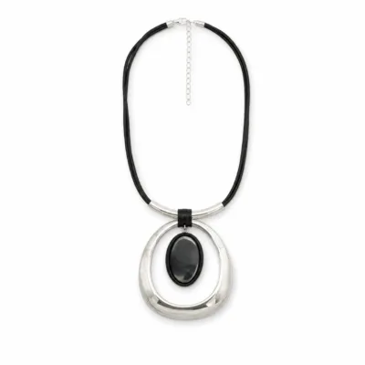 Colar com Pendente Circular e Centro Oval — 2 Modelos — A — Preto e Prateado