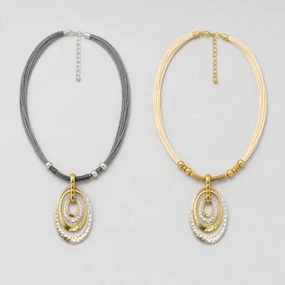 Comparação dos dois modelos do colar multicordão com pendente oval