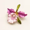 Broche Floral com Flores Trombeta — 2 Modelos — A — Rosa e Púrpura