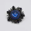 Broche Radial em Tom Escuro — 3 Cores — A — Azul