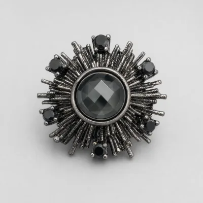 Broche Radial em Tom Escuro — 3 Cores — C — Cinzento Fumado