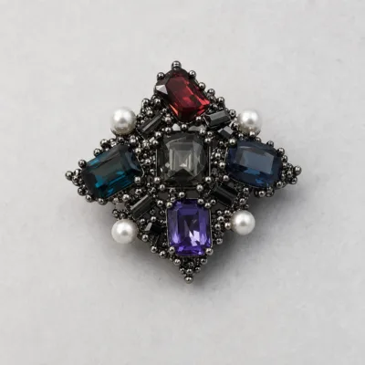 Broche Geométrico Multicolor — 3 Modelos — B — Azul e Púrpura
