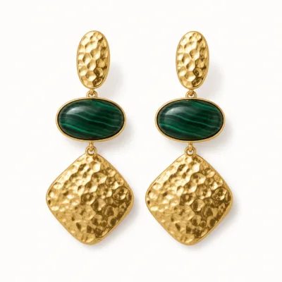 Brincos Dourados Losango com Pedra Oval verde malaquite, referência 83688-05