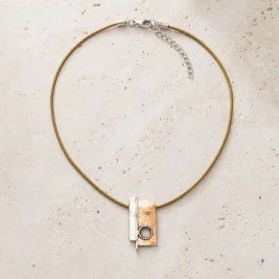 Colar com Pendente Retangular e Aro — 3 Cores — B — Dourado