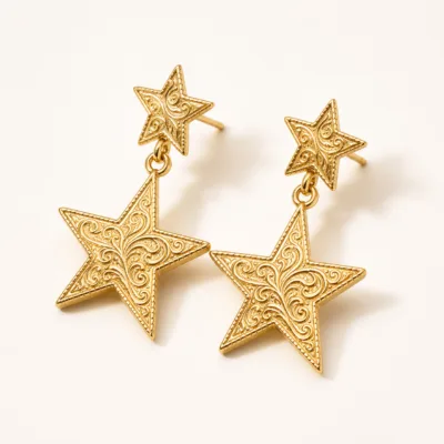 Brincos Dupla Estrela com Relevo Ornamental dourado, referência 83854-02