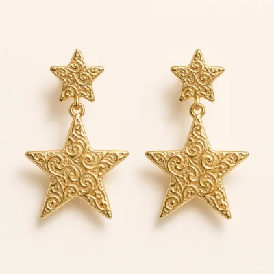 Brincos Dupla Estrela com Relevo Ornamental dourado, referência 83854-02