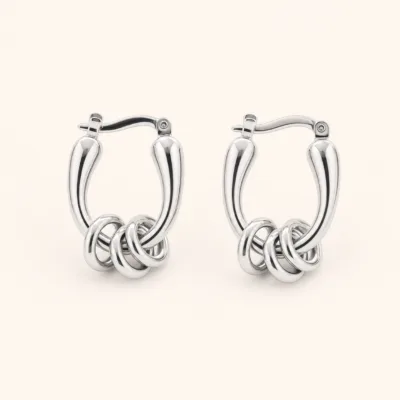 Brincos Argola com Três Aros Entrelaçados prateado, referência 83958-04
