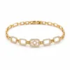 Pulseira cinco quadrados pavé 83985 Modelo B em fundo branco