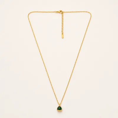colar dourado pendente verde, fundo branco, referência 84016-04