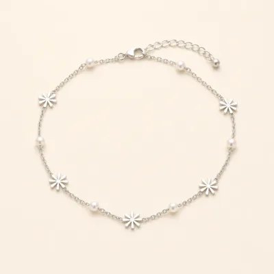 Tornozeleira Prateada com Pérolas e Flores, referência 84283-8-B
