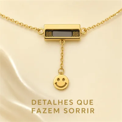 colar dourado com sorriso, pedra clara de tom quente, referência 84399-03