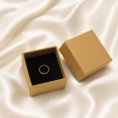 Caixa de Joias Kraft 5x5 cm com Interior Preto