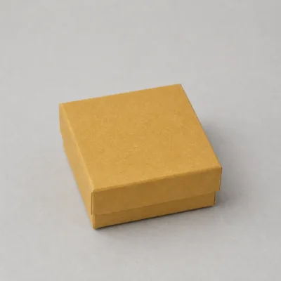 Caixa de joias dourada 7x7 cm vista fechada