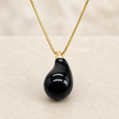 colar dourado gota preta, variante dourada, pedra clara, referência 84793-01