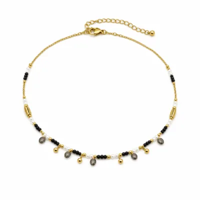 colar dourado pérolas pedras amuletos modelo G Cilindros Dourados e Gotas Fumadas em fundo branco