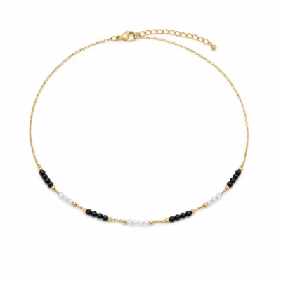 colar dourado preto com pérolas e amuletos, C — Segmentos Preto e Gelo, em fundo branco, referencia 85182-02