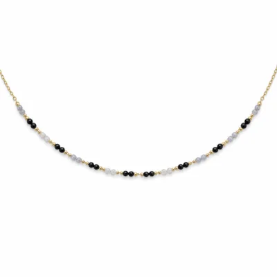 colar dourado preto com pérolas e amuletos, G — Pérolas Cinza e Lavanda, em fundo branco, referencia 85182-02
