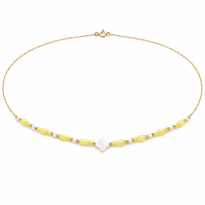 colar dourado com pérolas e contas amarelas, C — Flor Marfim e Contas Limão, em fundo branco, referencia 85182-03