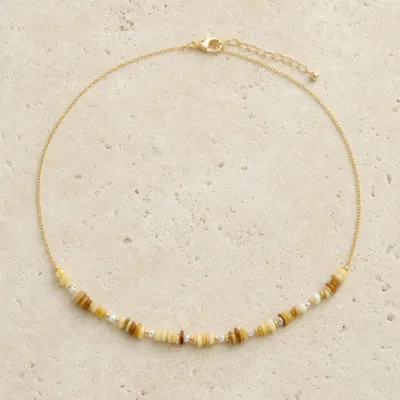colar dourado com pérolas e contas amarelas, I — Fragmentos Mel e Caramelo, em pedra clara de tom quente, referencia 85182-03
