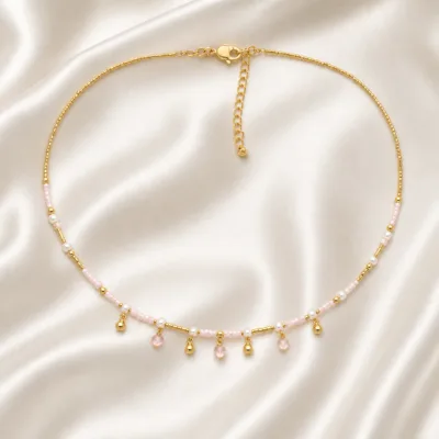 colar dourado rosa 12 modelos opção D Sete Gotas Rosa e Douradas em cetim marfim