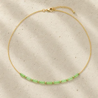 colar dourado verde com pérolas e amuletos, K — Tubos Verde-Claro Minimalistas, em pedra clara de tom quente, referencia 85182-05