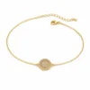 pulseira com medalhão circular dourado em fundo branco, referência 85203-05