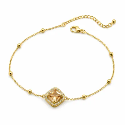 pulseira dupla com cristais dourado em fundo branco, referência 85204-03