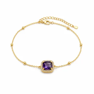 pulseira dupla com cristais dourado em fundo branco, referência 85204-05