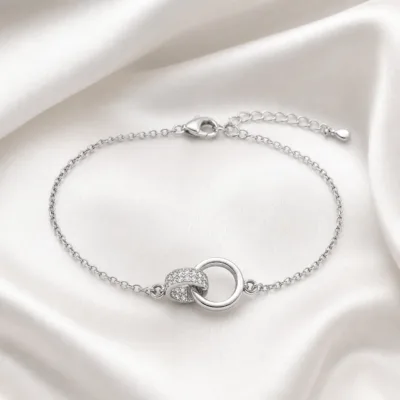 pulseira com dois círculos entrelaçados prateado em cetim marfim, referência 85204-17