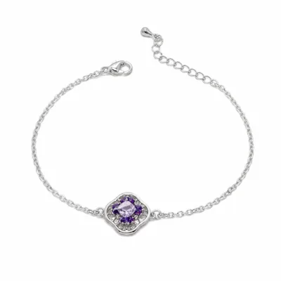 pulseira com flor violeta de cristais prateado em fundo branco, referência 85204-22