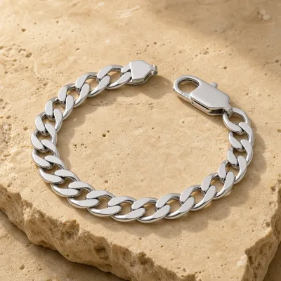 Pulseira prateada de elos cubanos largos, uma unidade