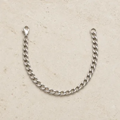 pulseira prateada de elos ovais em pedra clara de tom quente, referencia 85244-01