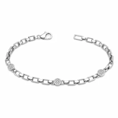pulseira prateada com elos retangulares em fundo branco, referencia 85246-01