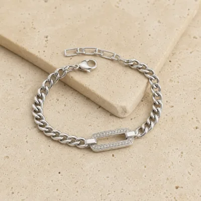 pulseira prateada com elo pavé em pedra clara de tom quente, referencia 85250-02