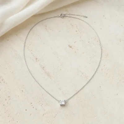 Colar com Pedra Quadrada — Prateado ou Dourado — A — Prateado