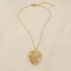 Colar Coração Entrelaçado com Cristais em Aço Dourado — A — Dourado