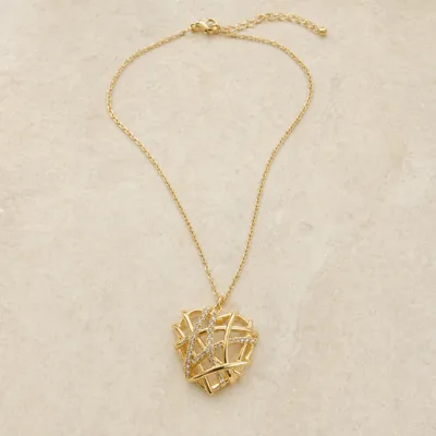 Colar Coração Entrelaçado com Cristais em Aço Dourado — A — Dourado