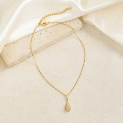 Colar com Pendente Gota e Cristais — 2 Cores — A — Dourado