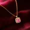 colar com pendente quadrado rosa, variante dourada, pedra clara, referência 85290-24