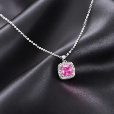 colar com pendente quadrado rosa, variante dourada, pedra clara, referência 85290-24