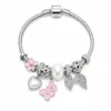pulseira prateada rosa com pérola em fundo branco, referencia 85327-2