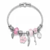 pulseira prateada rosa com flores em fundo branco, referencia 85327-4