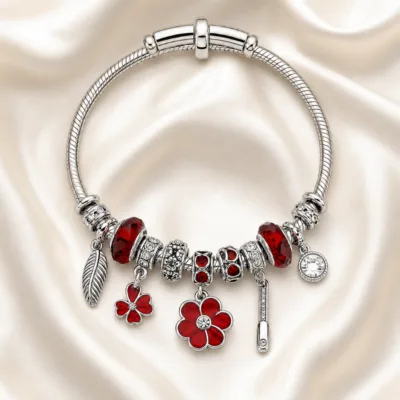 pulseira prateada vermelha com flores em cetim marfim, referencia 85327-4