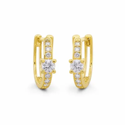 brincos dourados de argola dupla com cristal em fundo branco