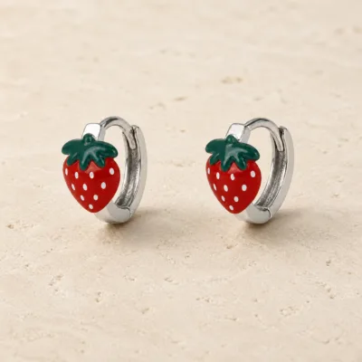 brincos prateados de moda com morango vermelho em pedra clara, referência 85373-1