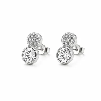 brincos prateados fashion com dois círculos de cristais em fundo branco, referência 85374-13