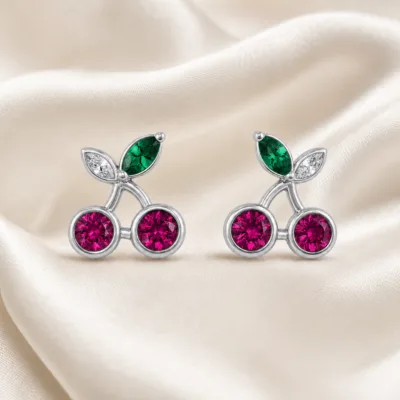 brincos prateados criativos de cerejas rosa e folhas verdes em cetim marfim, referência 85374-21