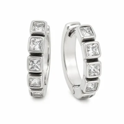 argolas prateadas elegantes com cristais quadrados em fundo branco, referncia 85376-6